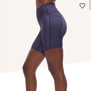 NWT Peloton Cadent 7" High Rise Pocket Bike Short | Deep Navy Print S